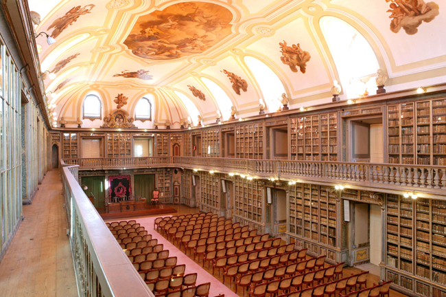 A surpreendente biblioteca da Academia de Ciências de Lisboa | capitalbloogs